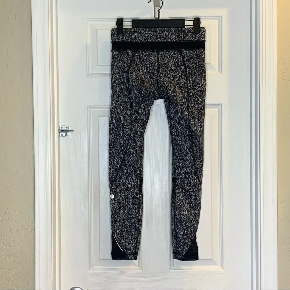Lululemon Women's Inspire Tight II Luxtreme Heathered Black Leggings Size 4
